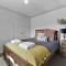 Towac Cabin 2- Modern Escape, Incredible Views - Canobolas