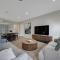 Paradise on Prince - Sleek & Stylish, Dog Friendly