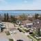 Prairie Oasis I Sleeps 16 l BBQ & Patio l Smart TV