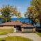 Stay at Sunset Shoreline Lakehouse - Oshkosh