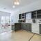 Corporate Comfort in Freetown - Port Rico: Spacious Homes for Work Crews