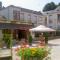 Logis Hôtel Saint-Hubert - 库谢韦尔尼
