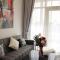 Your Sleek Transit 1BR Oasis Hideaway in Masdar city - Abu-Dzabi