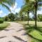 3-BD Home with Pool Walk to Beach - Potrero