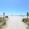Mai Taid Beach House 1 Minute Walk to Beach - Myrtle Beach