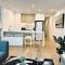 Chic 1BR Apt Urban Retreat Pool Parking Gym - Box Hill