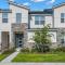 Spacious 4br Townhome w pool -Free BBQ - 基西米