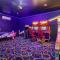 Luxury 9 Bed villa Jungle bedroom w slide gameroom