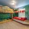 Luxurious New 9BR Villa w Game Room Theater Pool