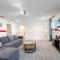 Exciting 6BR by Disney w Private Pool - 基西米