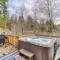 Pet-Friendly Riverfront Cabin with Hot Tub & BBQ - Riverbend 2 - Rhododendron