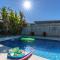 Oakdean Resort- Pool, Spa, Beach, Sleep 9