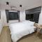 Cloud9 Hometel - Entire House 3BR 170m to BTS Private Quiet & Comfy - Bangkok