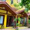 Papaya Bungalow & Rice fields