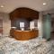 DoubleTree by Hilton Hotel and Conference Center Chicago North Shore - Скоки