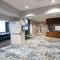 DoubleTree by Hilton Hotel and Conference Center Chicago North Shore - Скоки