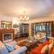 StayVista at Snowdrop House - Pet Friendly - Alfresco Dining - Bonfire - Bashist