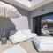 Poolside oasis by Caparica beach