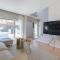 Poolside oasis by Caparica beach