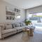 Poolside oasis by Caparica beach