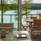 Lakeside Lodge with Studio Apartment - Monticello