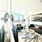 Fully Furnished 2 Bed 2 Bath City Centre Luxury Apartment - Free Parking - Pets Allowed - Bracknell