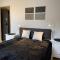 URBAN APARTMENTS Premium No 3, FREE PRIVATE PARKING, Self CHECK-IN