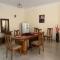 Charming apartment with balcony (families only) - 开罗