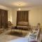 Charming apartment with balcony (families only) - 开罗