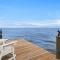 Dock of the Bay - شاطئ سانتا روزا