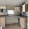 Lakeside Escape Modern 2 Bedroom Holiday Home - Overstone