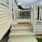 Lakeside Escape Modern 2 Bedroom Holiday Home - Overstone