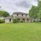 Lake Access and Pool Spacious Freeport Home! - Freeport