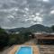 Refugio a Beira do lago Piscina Churrasqueira Vista privelegiada para o Por dos sol Canto dos Passaros