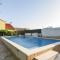 Private heated pool and jacuzzi #House Sandra - Kaštela