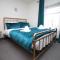 Junctions Way by Tŷ SA -3 bed in Newport - Newport