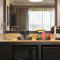 Embassy Suites by Hilton Kansas City Overland Park