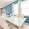 Airy 6 Bdrm Abode with Home Theater in Encore - أورلاندو