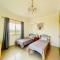 Holiday villa with pool and sea view!