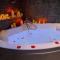 La jungle insolite, SPA, Écran cinéma, Lit à baldaquin king size, day use, 10 min centre - 亚眠