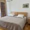Room Novakovic