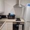 Modern, stylish and homely studio APT with separate kitchen and bathroom - Kent