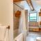 Spacious Rifle Cabin with Deck and Mountain Views! - 赖夫尔 Spacious Rifle Cabin with Deck and Mountain Views! - 赖夫尔