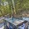 Secluded Table Rock LakeandBranson Cabin with Hot Tub!