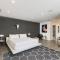 Luxury Micro-Resort, Theater, Sauna, Heated Pool