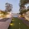 Luxury Micro-Resort, Theater, Sauna, Heated Pool