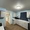 Comfy Getaway, 5 Bed, Sleeps 9, walk to falls!