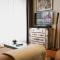 The Berlin Getaway / 80qm in Berlins Historic Diplomatic Quarter
