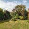 Curlews Cottage - House with 3 bedrooms and garden - walking distance to the beach
