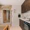 Hawk Tower Apartment - Pyrgos Towers Complex